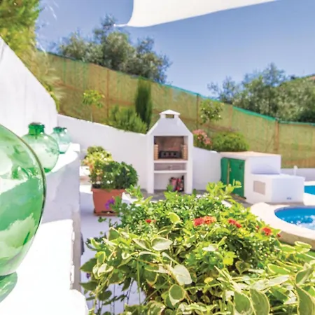 Amazing In Rute With Kitchenette Holiday home Zambra