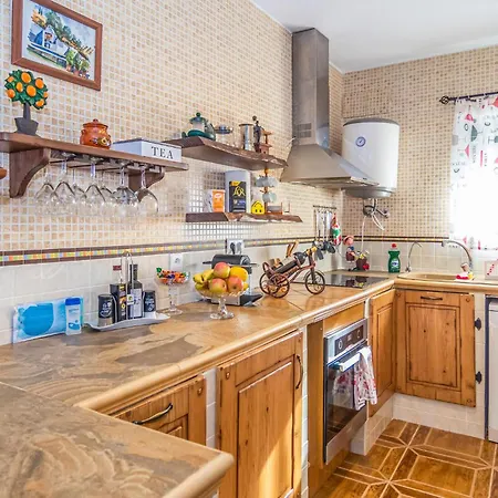 Amazing In Rute With Kitchenette * Zambra